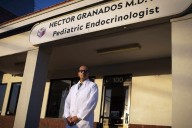 Retira Texas demanda vs doctor de El Paso por ayudar a transgéneros