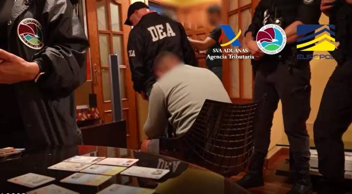 Macrooperación de la Guardia Civil en Tenerife: 34 detenidos, un conocido empresario de 42 años y un laboratorio para fabricar droga