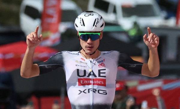 Ayuso firma un contrato de cinco años con Lidl-Trek tras su ruptura con UAE Team Emirates