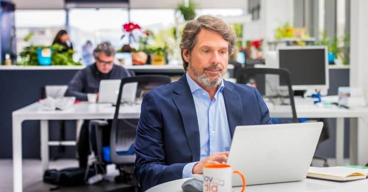 Teodoro León Gross extiende el análisis político en Canal Sur al 'prime time' de los jueves