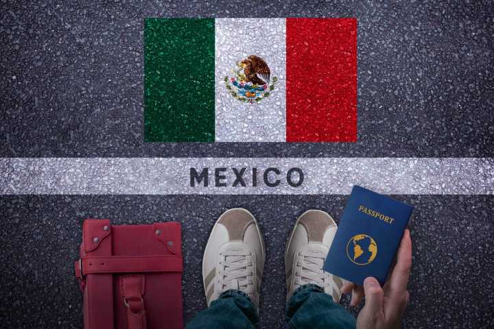 Grupo Aeroportuario del Centro Norte: Monterrey Hub, Cash Flow Machine (OMAB)