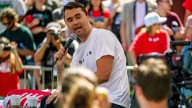 Muere Charlie Kirk, Activista Aliado de Trump, tras Recibir Disparo en Evento en Utah
