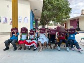 Continúa Centros Comunitarios entregando loncheras a estudiantes de preescolar