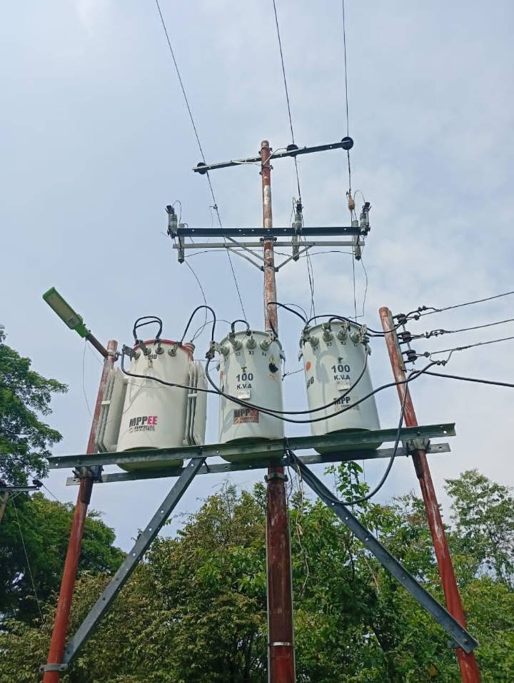 Por cinco horas falló la electricidad en Rafael Rangel