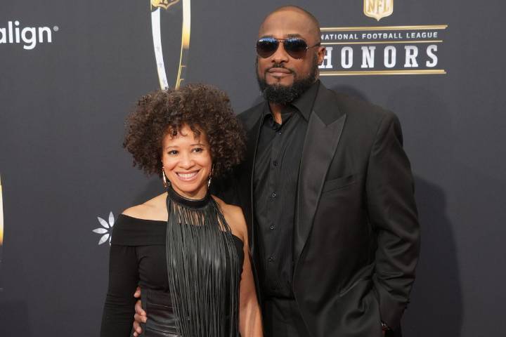 Mike Tomlin’s Wife Fails to Convince Him to Support Her Business: “I Could Never” Mike Tomlin's wife makes a hilarious confession about how the Steelers coach is never really up for a modeling assignm