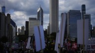 Trump niega una guerra con Chicago y afirma que EEUU «limpiará» sus ciudades