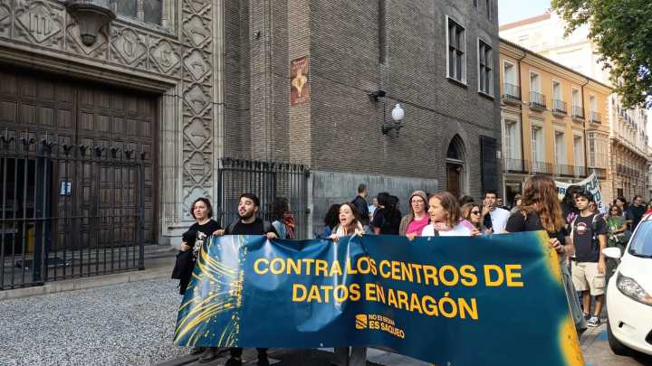 Primera protesta en Zaragoza contra los centros de datos
