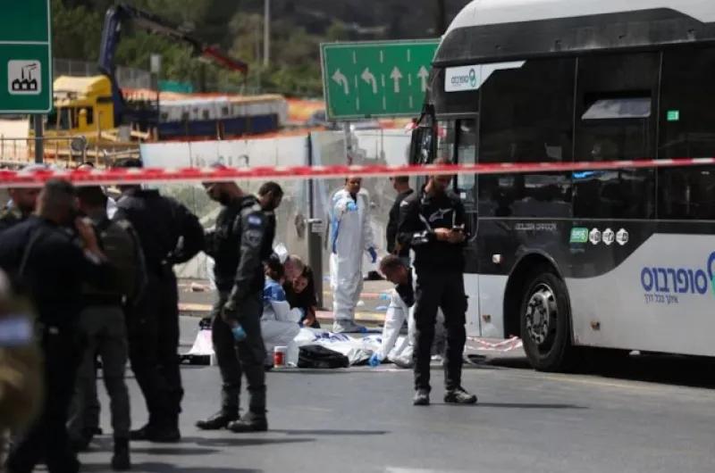 Conmoción en Jerusalén: ataque terrorista contra un autobús deja al menos 6 muertos