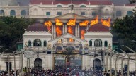 Manifestantes queman el Parlamento de Nepal mientras se intensifica violencia en protestas [FOTOS]