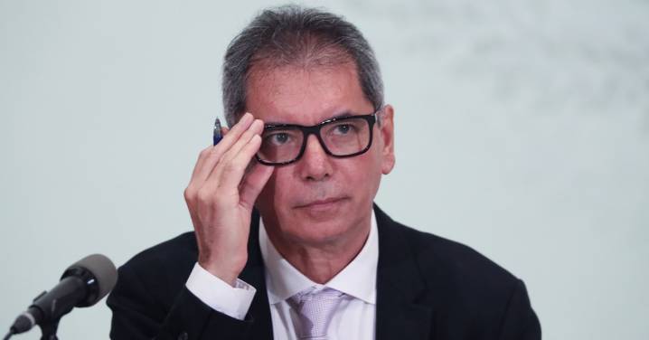 Recorta México previsión de crecimiento y amplía déficit por tensiones comerciales
