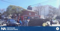 Tres heridos por el choque entre un auto y una camioneta en Flores