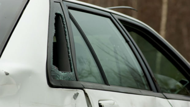 Sheriff: Suspects wanted in golf course car break
