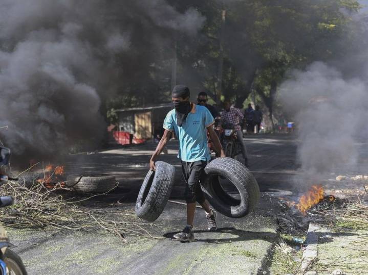 UN backs larger Haiti force, power to arrest gang members