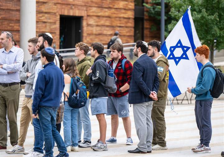 Fetterman, McCormick urge Pitt, Penn State to allocate resources to campus Jewish organizations