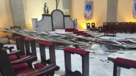 Intensas ráfagas de viento destruyen un ventanal en la Catedral de Maturín