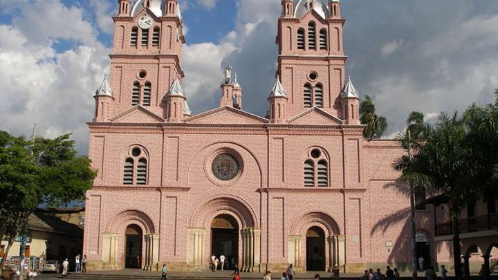 221 mil visitantes llegaron a Buga durante rogativas, consolidando su liderazgo como capital del turismo religioso en Colombia