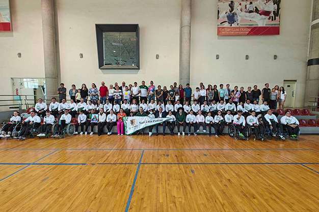 Abanderan delegación potosina que competirá en la Paralimpiada Nacional Conade 2025