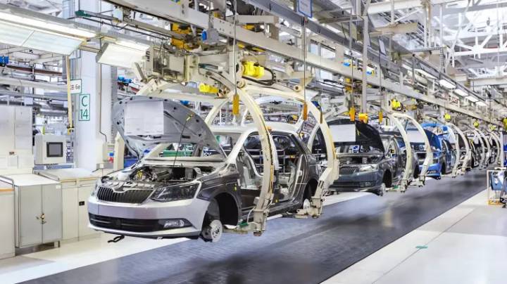 Producción automotriz en México cae 0.78% en agosto, pero exportaciones crecen