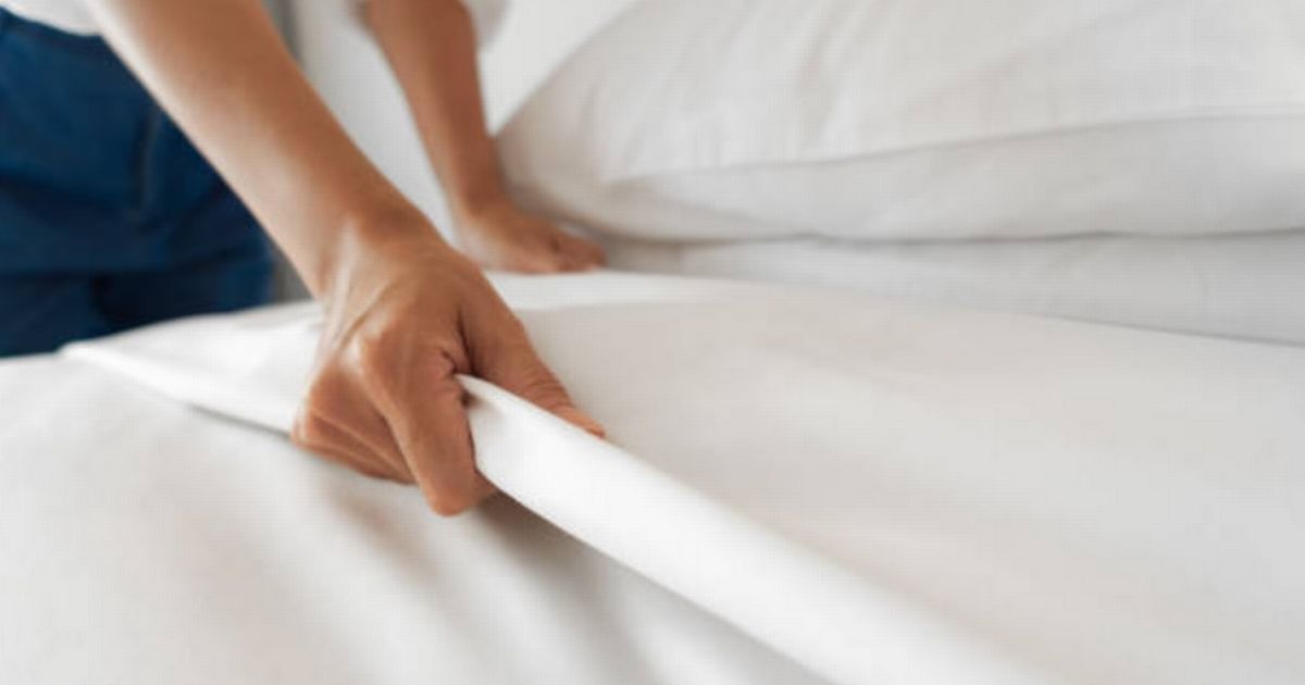 UK households told not to make bed until '60 minutes' after waking up