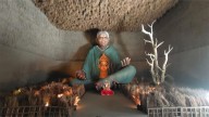 Durga Puja 2025: Kolkata’s 24-foot Saalumarada Thimmakka idol draws crowd with its environmental theme