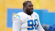 Source -- Chargers' Teair Tart fined for slapping Travis Kelce