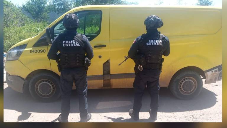 Recuperan un camión de paquetería y una motocicleta, ambas robadas en Culiacán
