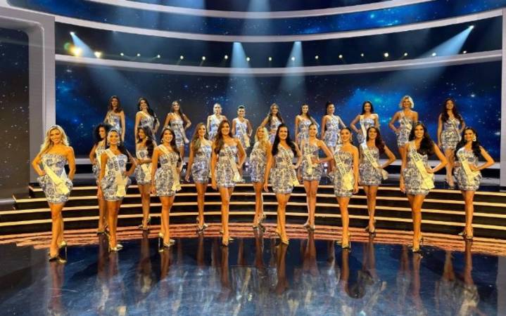 Entregan bandas oficiales y presentan a candidatas a Miss Venezuela