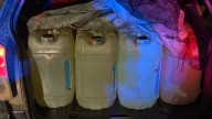 Detienen en Ensenada a Dos personas con 550 litros de Presunto Hidrocarburo Ilegal