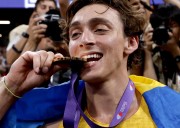 Duplantis: "La mentalidad era irme de Japón batiendo el récord mundial"