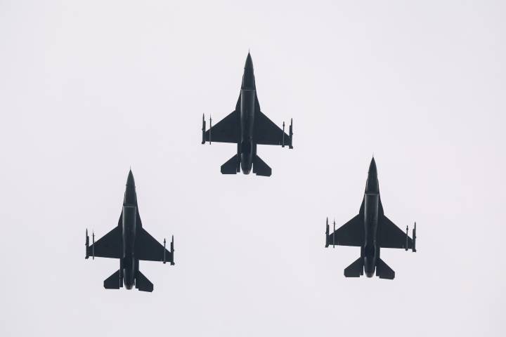 Fighter Jets Intercept Unauthorized Aircraft Flying Over Trump