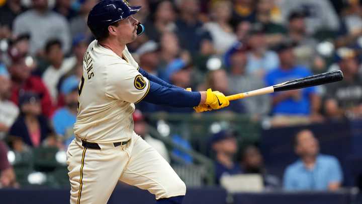 With Rhys Hoskins' return, will the Brewers really carry 3 first basemen?