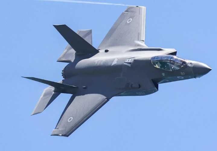 Estados Unidos envía 10 aviones de combate F-35 a Puerto Rico, para operaciones contra los cárteles de la droga en el Caribe