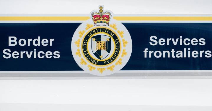 CBSA self-service kiosks outage causing delays at customs in some airports