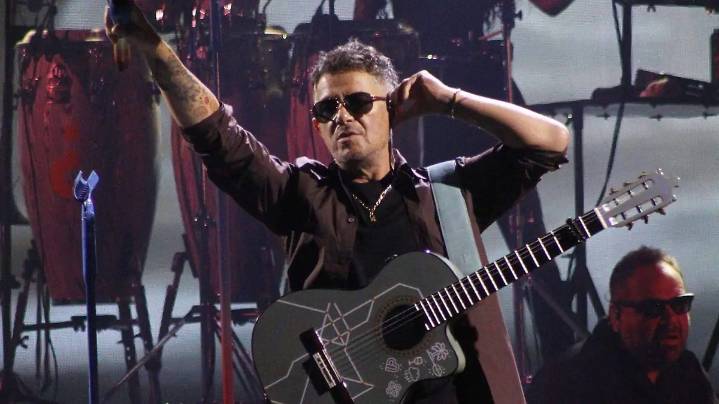 “Es un honor empezar la gira aquí”, Sanz se despide de Puebla tras dos conciertos