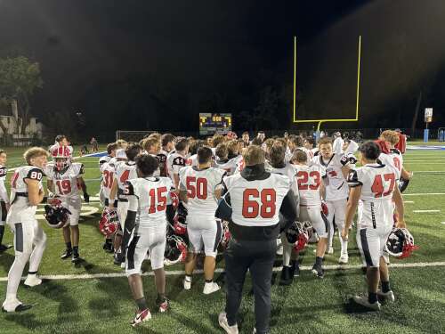 Maine South rebounds with aerial assault in win over Warren