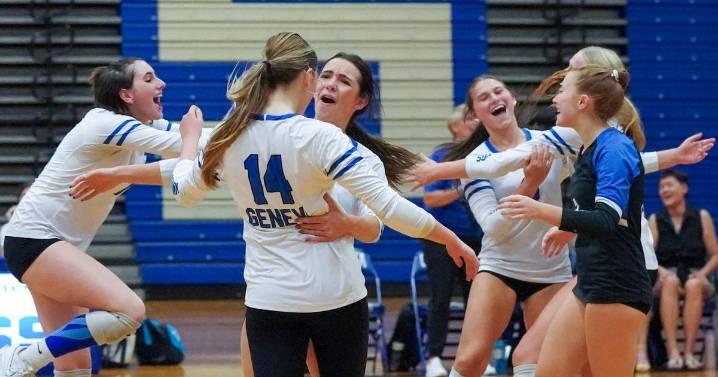 Geneva surges back in second set to secure victory in straight sets over Wheaton Warrenville South