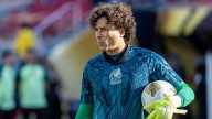 Guillermo Ochoa fue goleado 5-0 en su debut en Chipre
