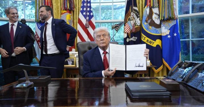Trump anuncia aranceles del 100% en los medicamentos patentados