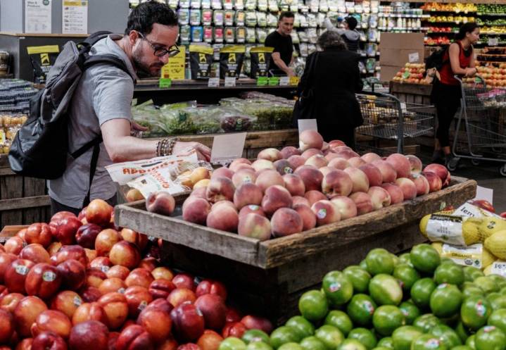 U.S. inflation worsened last month, putting Fed in difficult spot as job market slows
