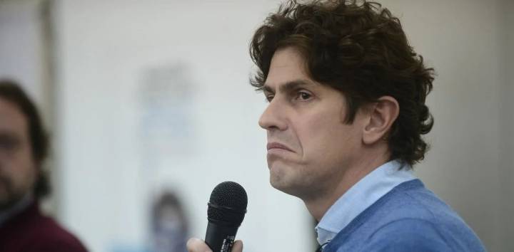 «Es un acto de autoritarismo sin precedentes»: Martín Lousteau apuntó contra Patricia Bullrich y condenó los pedidos de allanamiento a periodistas