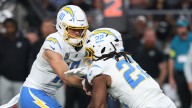 Najee Harris suffers gruesome non-contact injury vs. Broncos