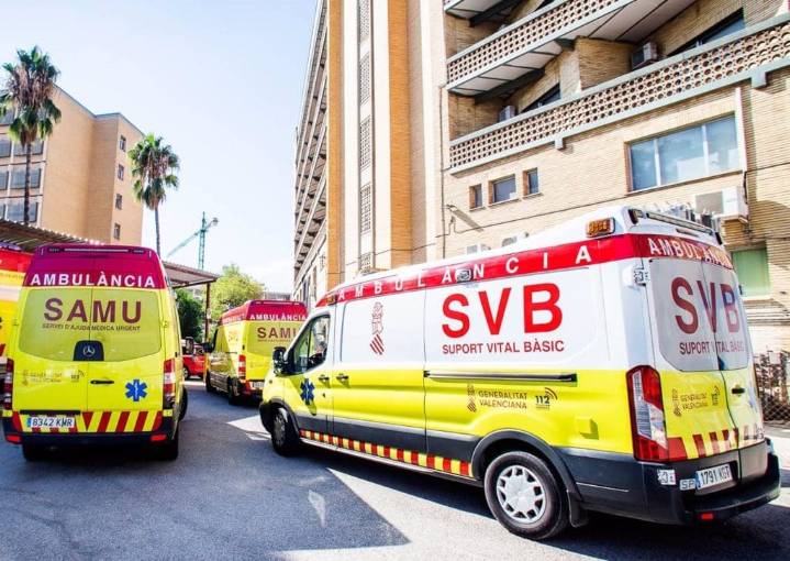 Cuatro heridos en una colisión entre dos coches en la N