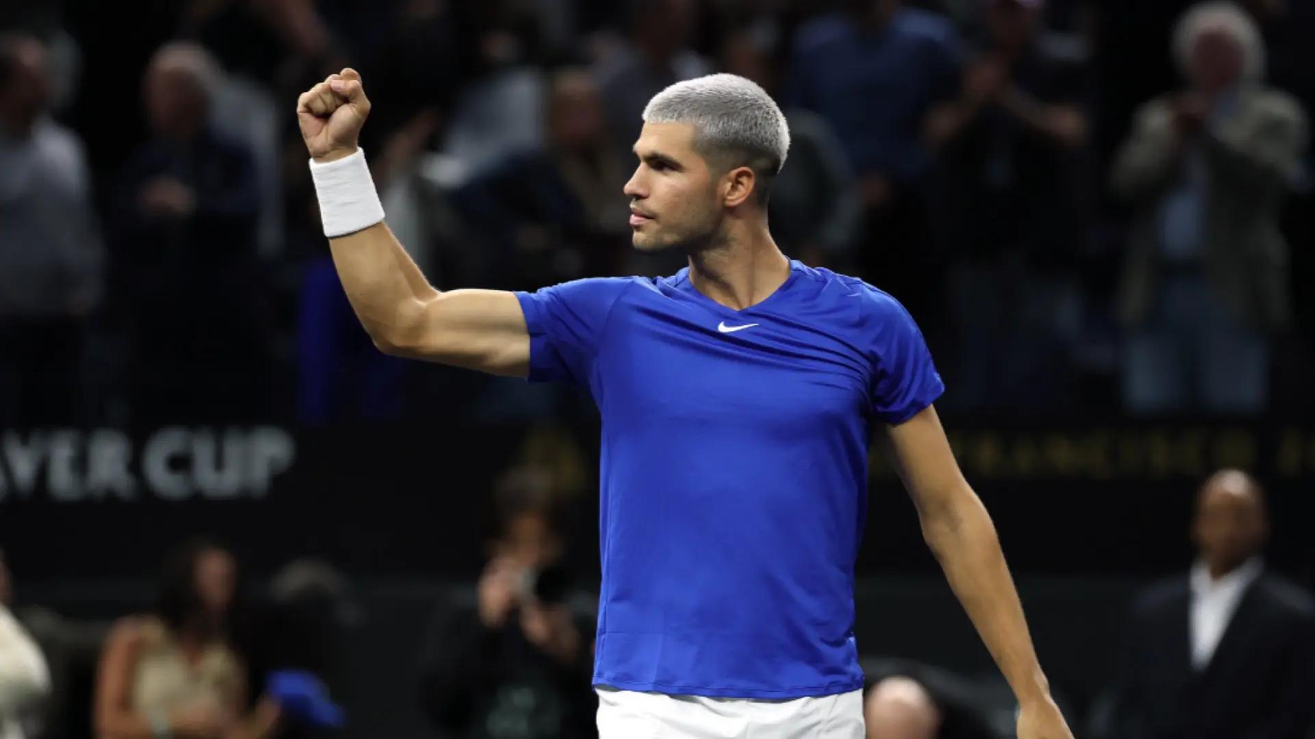 Horario y dónde ver el Carlos Alcaraz - Sebastián Báez del ATP 500 de Tokio por TV y online en España