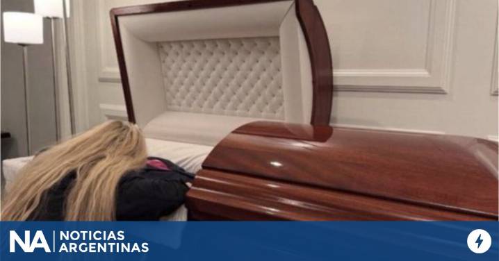 El desgarrador adiós de la esposa de Charlie Kirk: publicó un video junto al cuerpo del activista en el ataúd