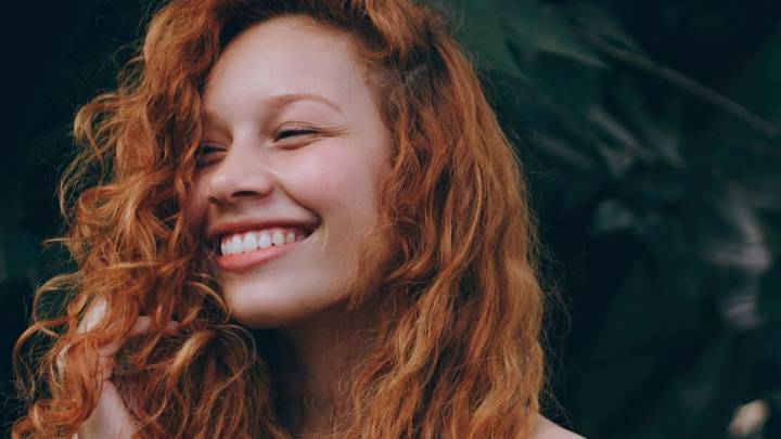 Calendario lunar de octubre 2025: cuándo cortarse el cabello según las fases de la luna