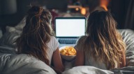 Ni salir a bailar ni quedarse en casa: cómo es el fin de semana perfecto, según la IA