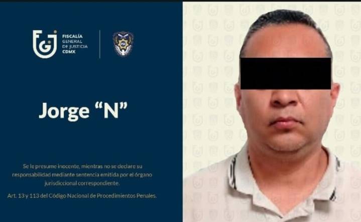 Detienen a taxista que cobró 9 mil pesos por un viaje a adultos mayores
