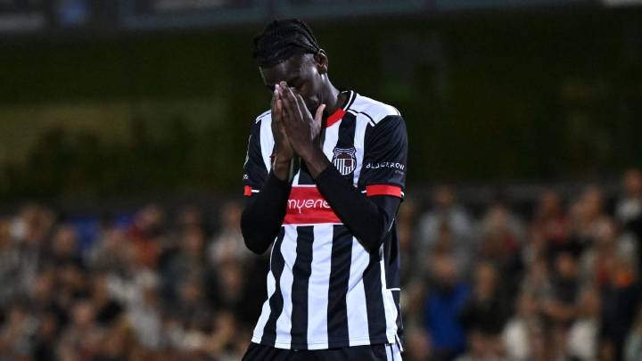 Grimsby avoid Carabo Cup banishment over ineligible player