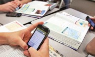 Instituciones educativas toman medidas para disminuir distracción con celulares