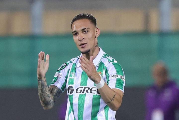 Manchester United agree €25m Antony deal with Real Betis